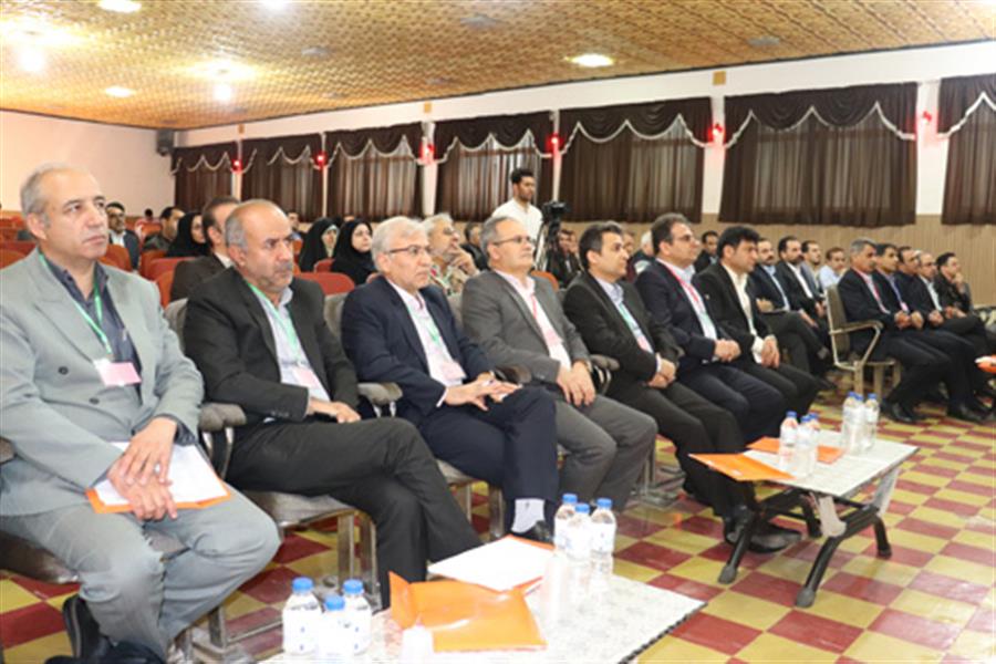 بازدید معاون پژوهش و فناوری و مدیركل منابع انسانی سازمان تحقیقات، آموزش و ترویج كشاورزی و قائم مقام معاون زراعت جهاد كشاورزی از مركز تحقیقات و آموزش كشاورزی و منابع طبیعی صفی آباد –دزفول