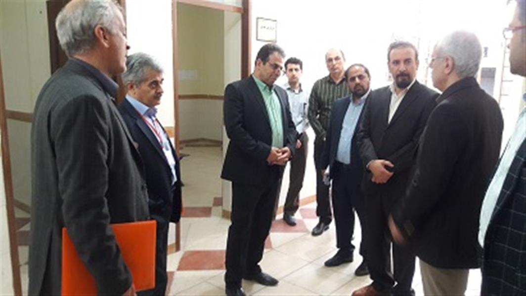 بازدید دكتر ولدان از مركز رشد واحدهای فناور كشاورزی مركز تحقیقات كشاورزی و منابع طبیعی صفی آباد-دزفول